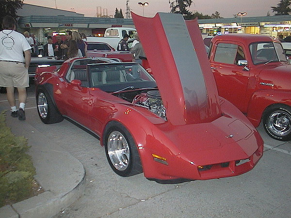 26 Dons Corvette ok.JPG (96881 bytes)