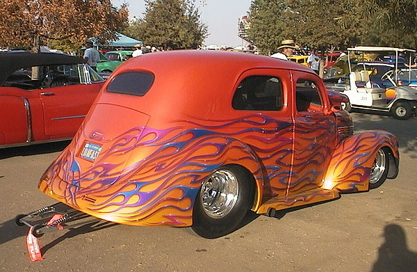 053 Willys -37 sedan hb ok.JPG (108620 bytes)