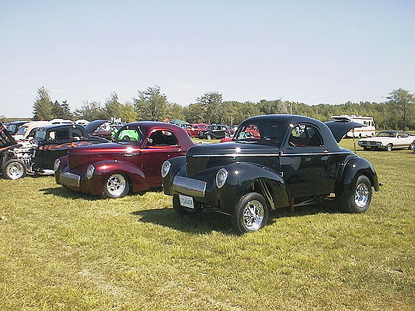 105 Show svart W vf ok.JPG (116012 bytes)