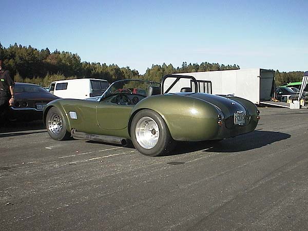 a small car with a LOT OF HP....JPG (49911 bytes)